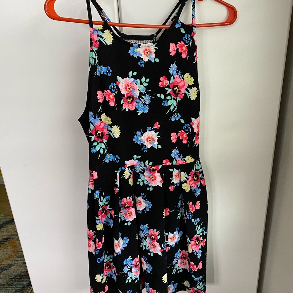 Floral black dress with pockets